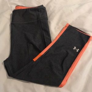 Under Armour capri leggings size M